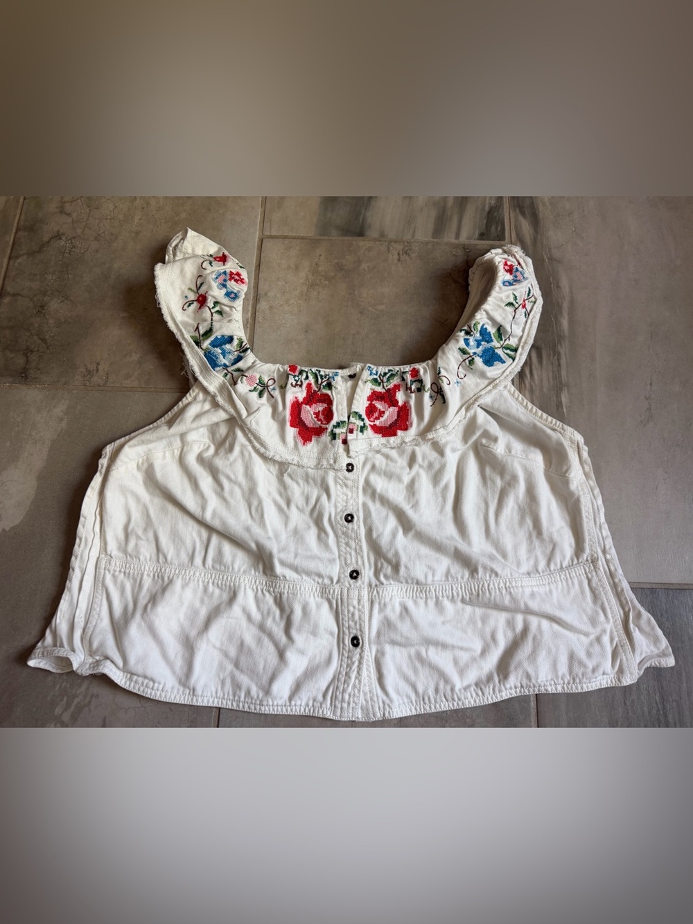PILCRO Embellished Ruffle Collar Embroidered Top Size 1X - Picture 3 of 9